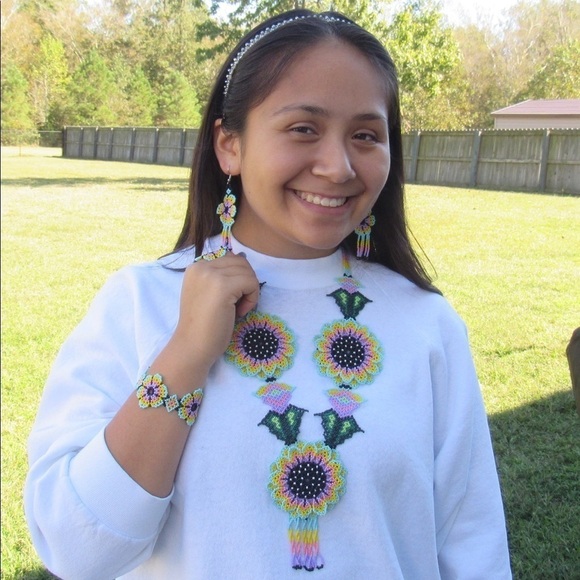 3 flowers Long necklace beaded handmade - Picture 2 of 4